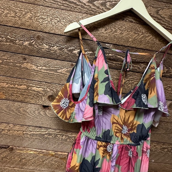 Band of Gypsies Cold Shoulder Wrap Maxi Dress - Lilac Floral - XS - Picture 2 of 6